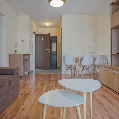 Twins Apartment *